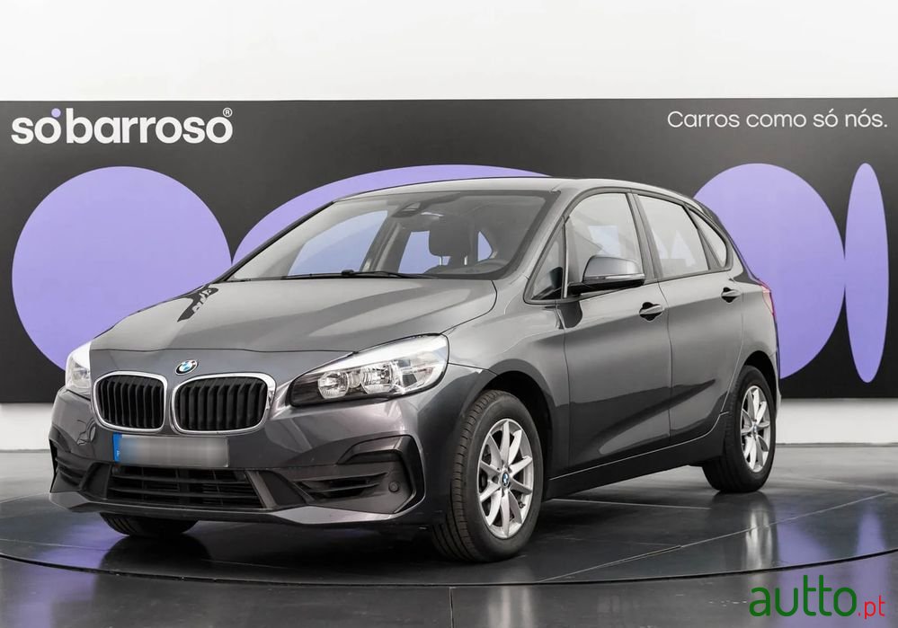 2020' BMW 216 Active Tourer photo #1