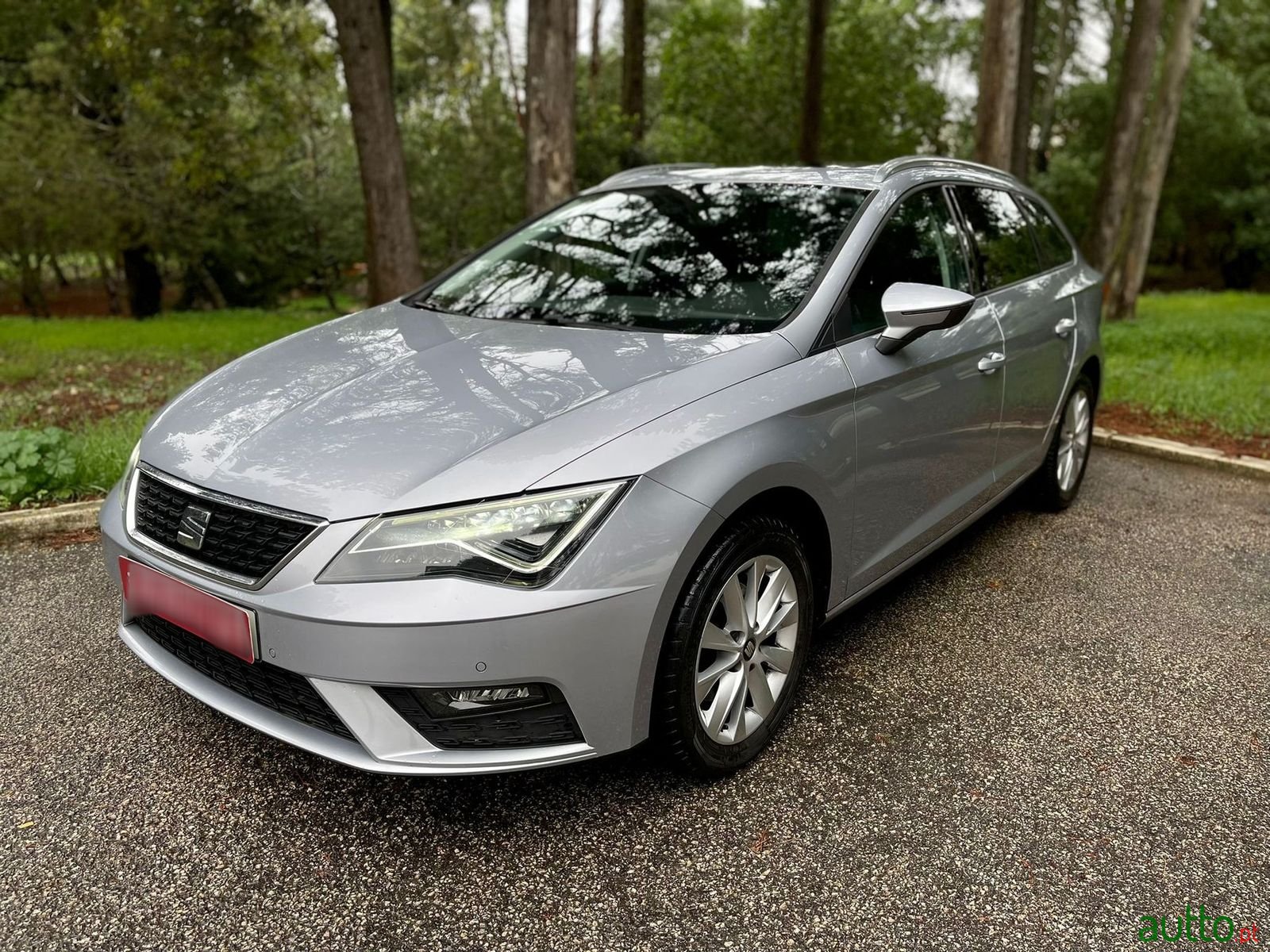 2020' SEAT Leon St photo #5