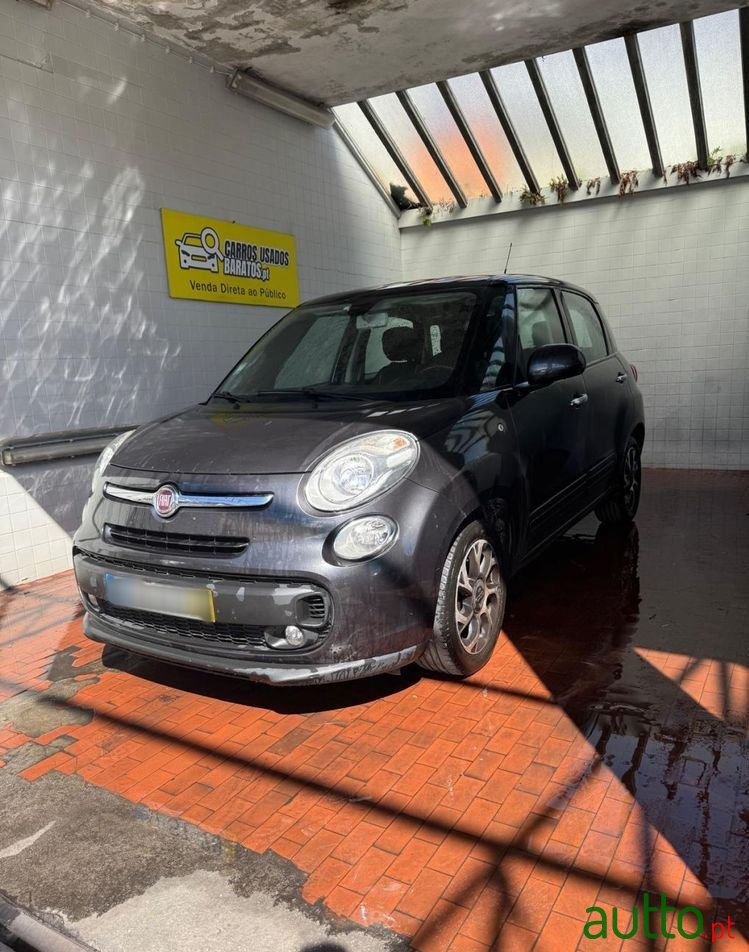 2017' Fiat 500L photo #1