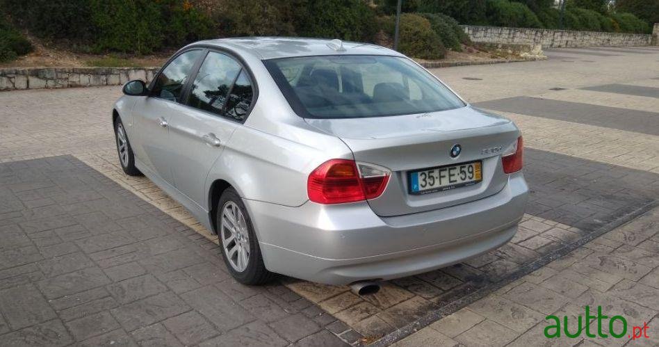 2008' BMW 320 177Cv photo #2