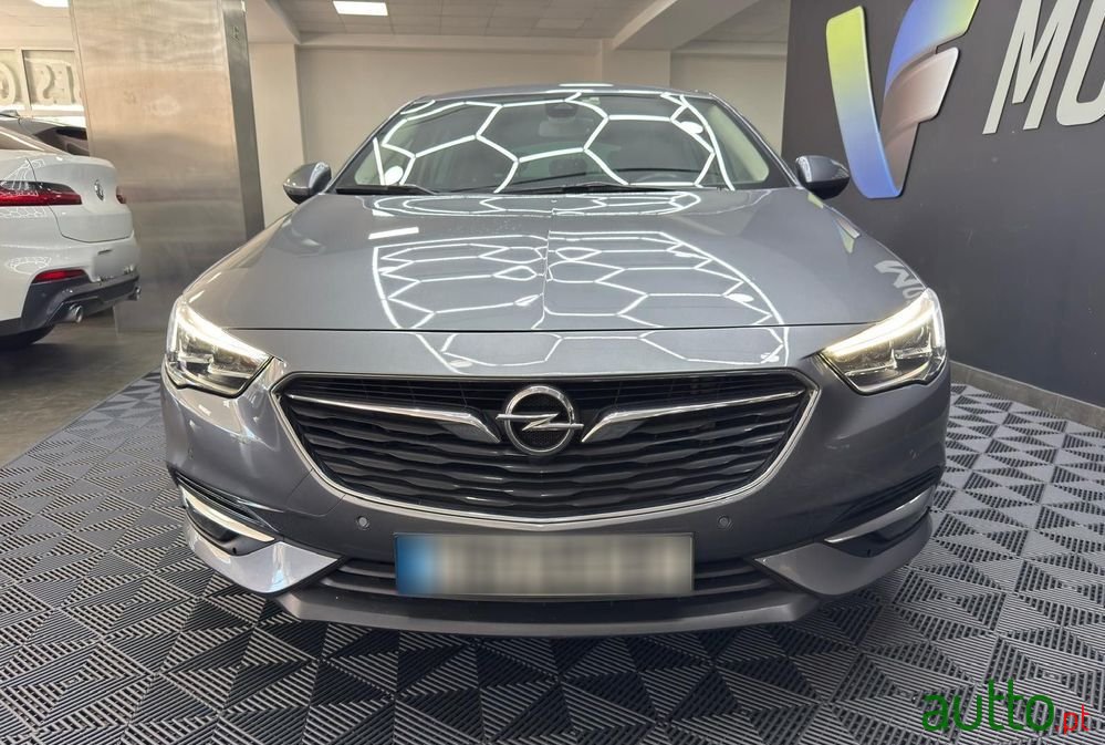 2018' Opel Insignia Grand Sport photo #4