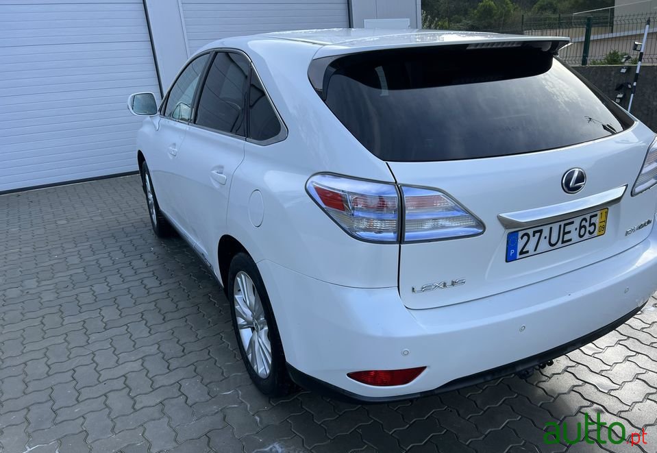 2011' Lexus Rx-450H photo #2