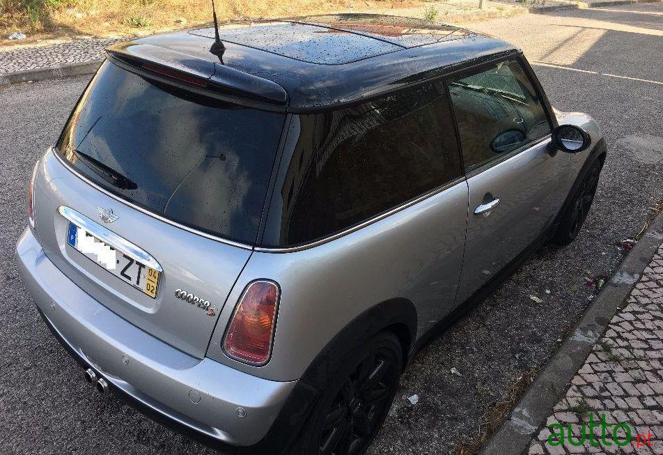 2004' MINI Cooper S photo #2