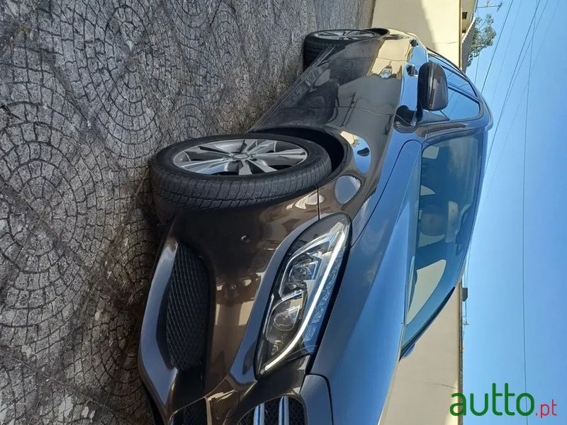 2015' Mercedes-Benz Classe C photo #4
