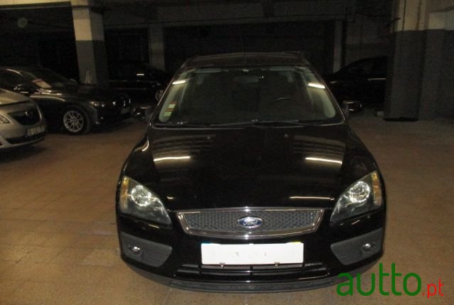 2007' Ford Focus Sw photo #2