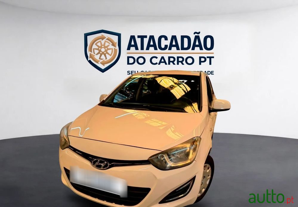 2014' Hyundai i20 1.1 Crdi photo #2