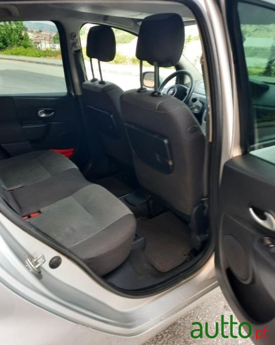 2008' Renault Modus photo #6