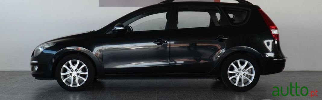 2009' Hyundai I30 photo #2