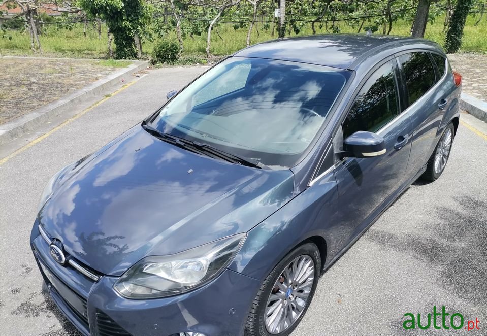 2011' Ford Focus photo #6