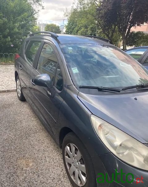 2008' Peugeot 207 Sw photo #3