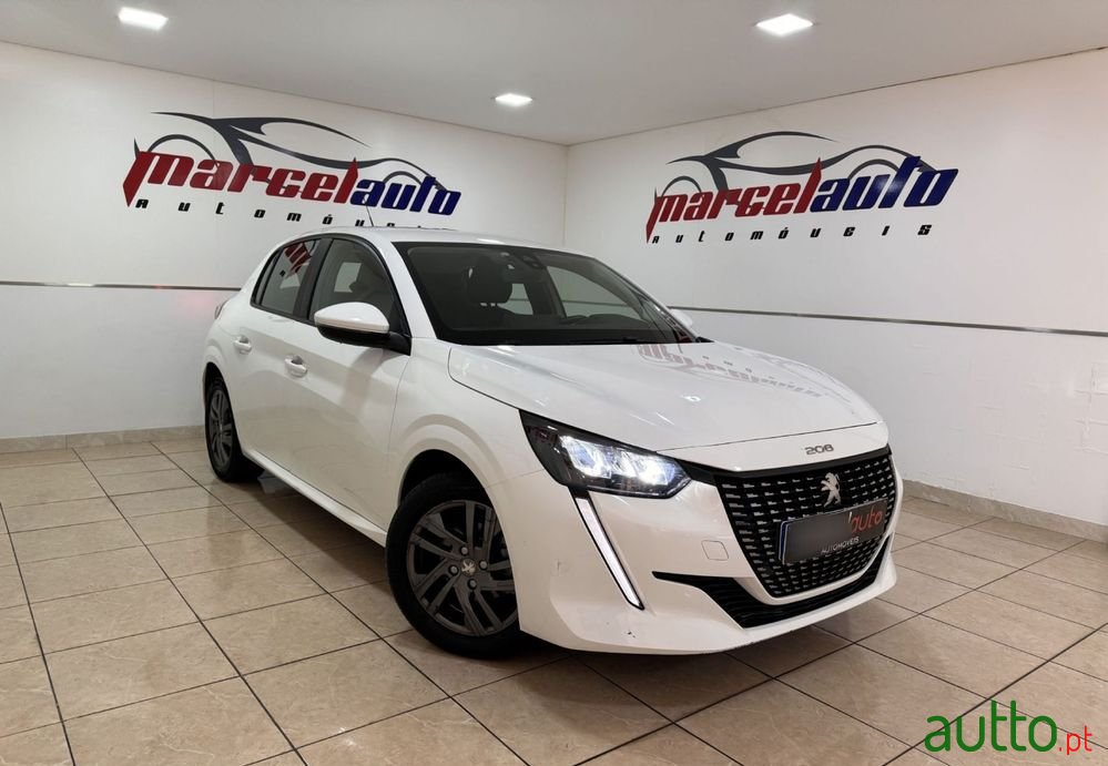 2021' Peugeot 208 photo #3