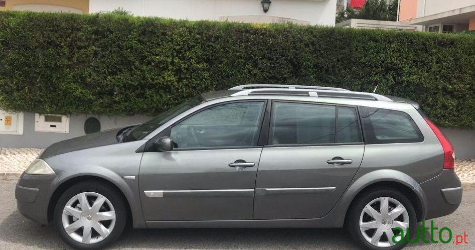 2004' Renault Megane Break photo #3