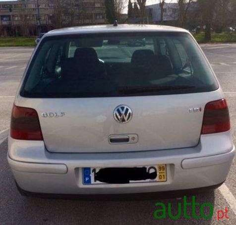 1999' Volkswagen Golf photo #2