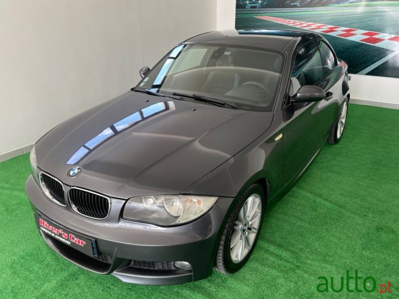 2008' BMW 120 photo #4