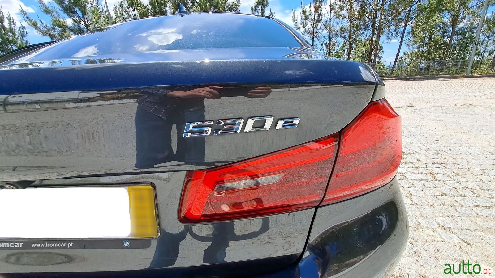 2019' BMW 530 photo #5