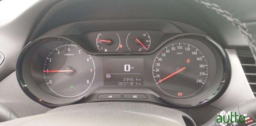 2019' Opel Crossland-X photo #1