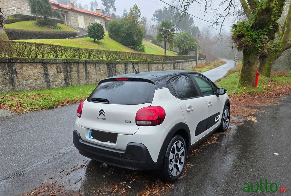 2022' Citroen C3 1.5 Bluehdi Feel photo #2