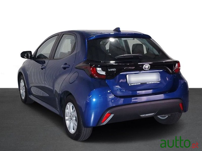 2023' Toyota Yaris photo #3