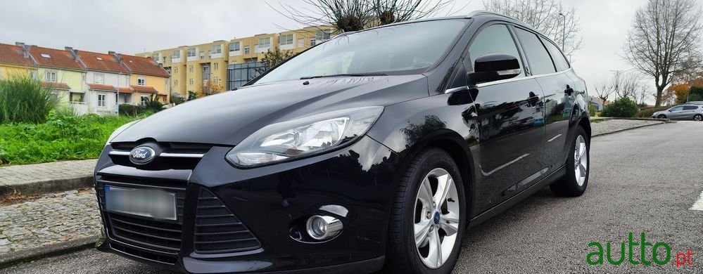 2012' Ford Focus Sw photo #1