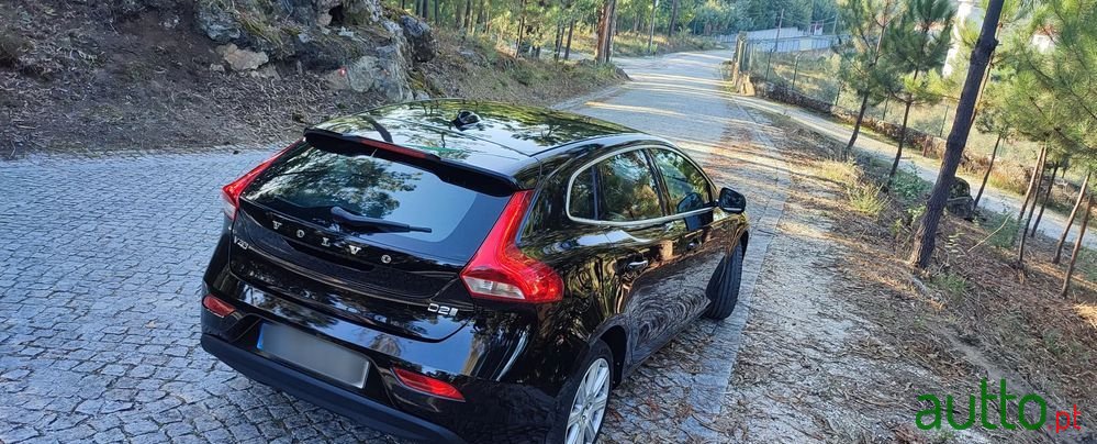 2016' Volvo V40 photo #6