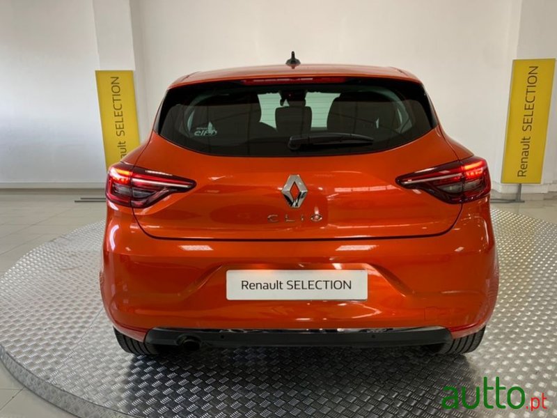 2019' Renault Clio photo #5