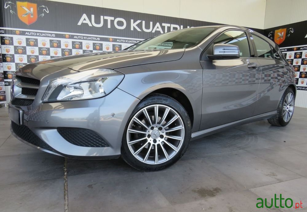 2015' Mercedes-Benz A 180 photo #1