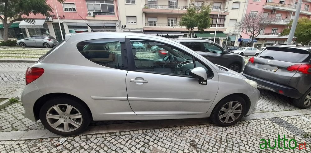 2007' Peugeot 207 1.6 Hdi Sport photo #2