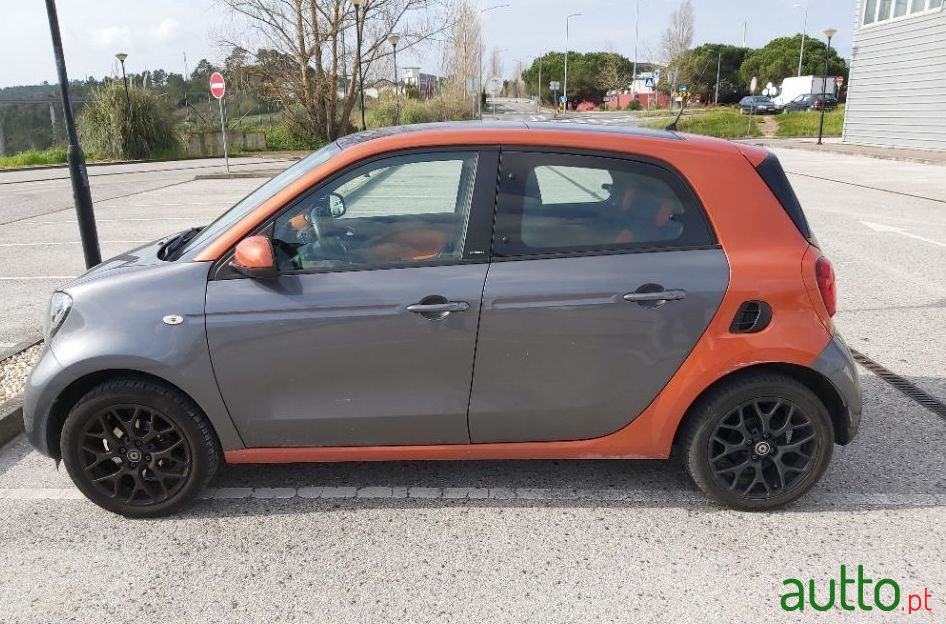 2015' Smart Forfour photo #4