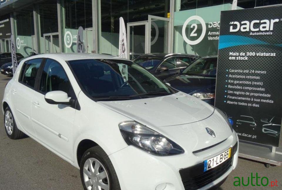 2010' Renault Clio 1.5 Dci Confort photo #1