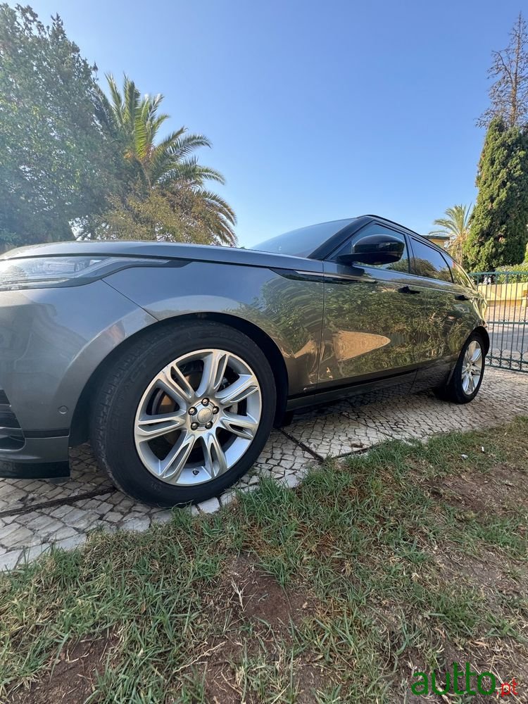 2018' Land Rover Range Rover Velar photo #6