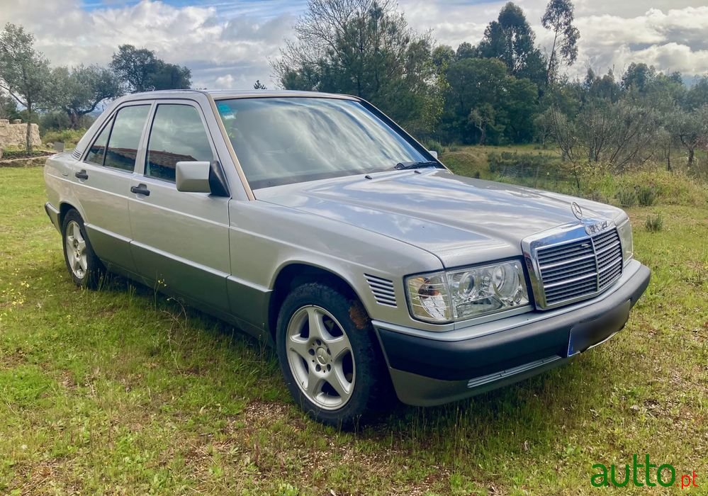 1992' Mercedes-Benz 190 D 2.5 Turbo photo #6