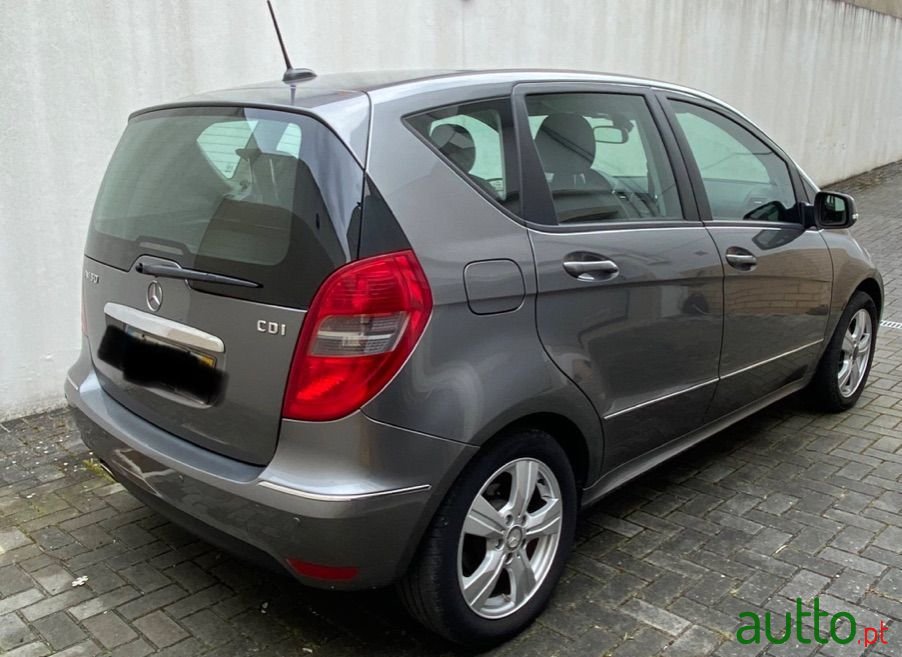 2009' Mercedes-Benz A-180 photo #5