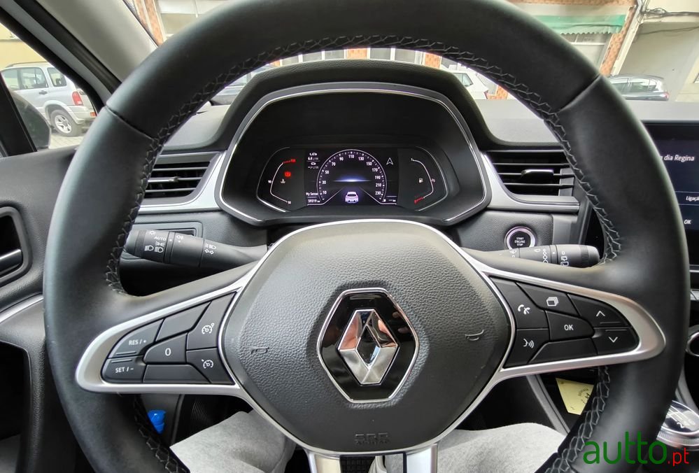 2022' Renault Captur 1.0 Tce Exclusive photo #6