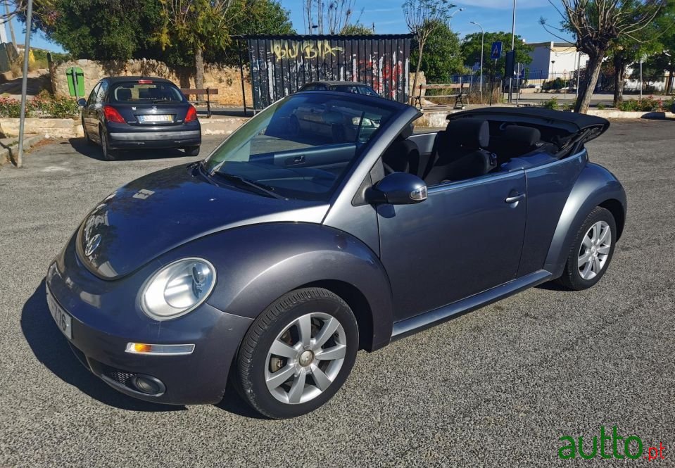 2007' Volkswagen New-Beetle photo #5