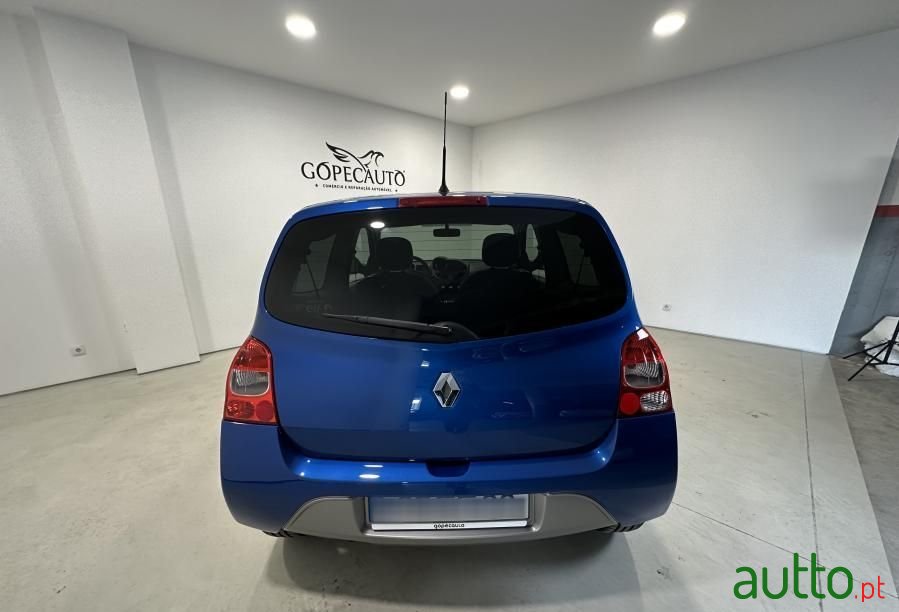 2008' Renault Twingo photo #6