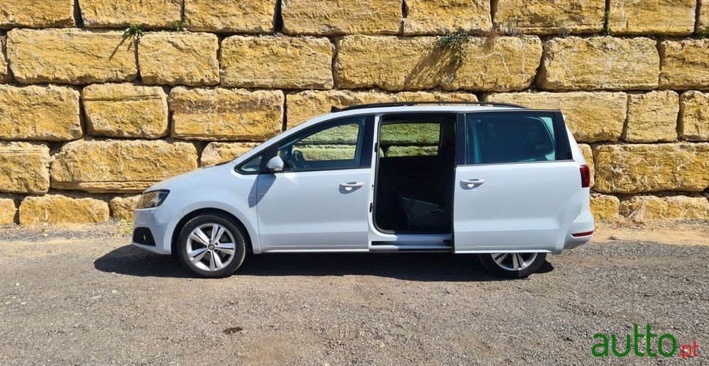2018' SEAT Alhambra photo #4