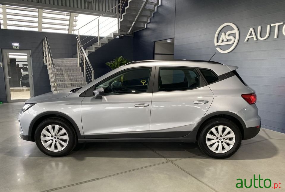 2022' SEAT Arona photo #2