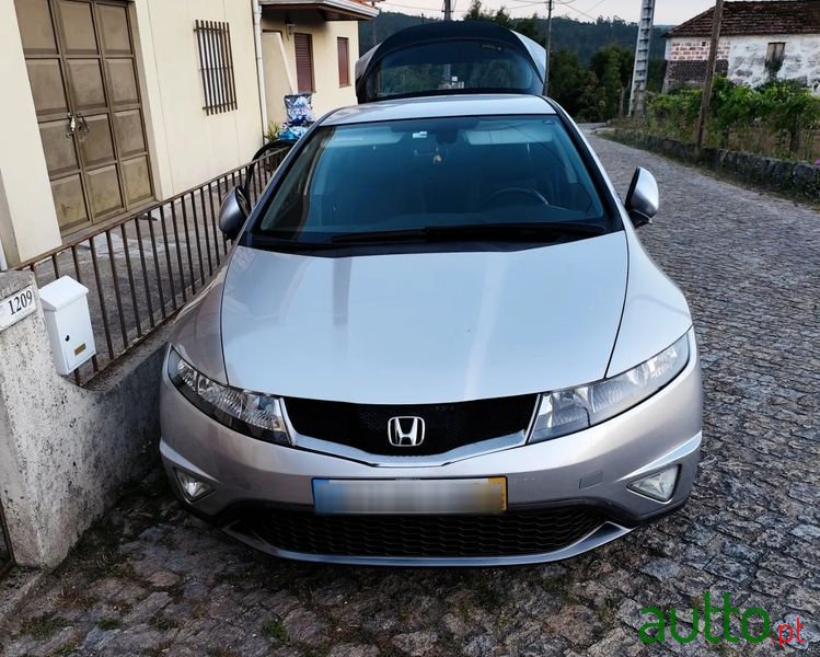 2010' Honda Civic 1.4 I-Vtec Comfort photo #1