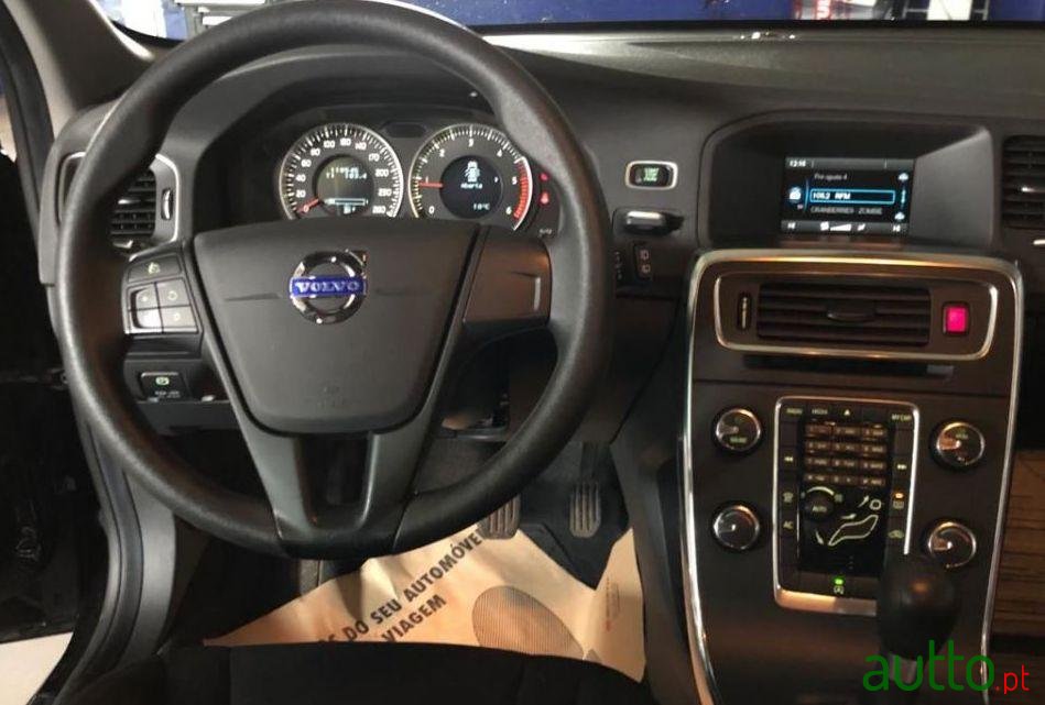 2012' Volvo V60 D2 photo #2