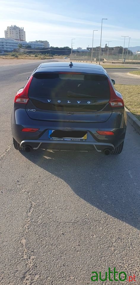 2013' Volvo V40 1.6 D2 R-Design photo #4