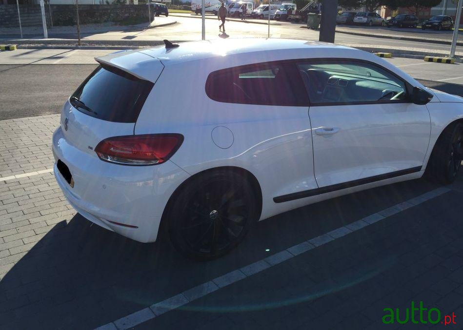 2011' Volkswagen Scirocco Sport Dsg photo #1
