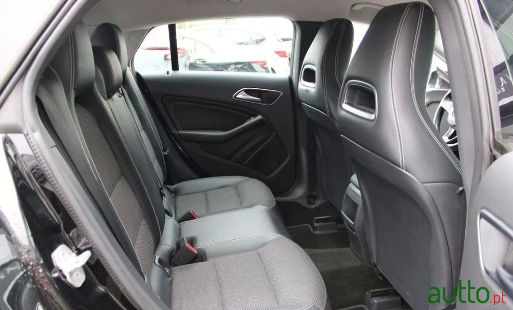 2016' Mercedes-Benz Classe Cla photo #4