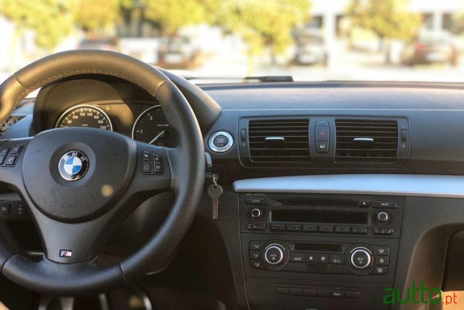 2008' BMW 123 Coupé Pack M photo #1