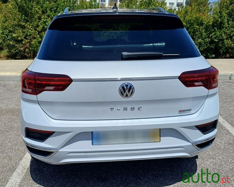 2017' Volkswagen T-Roc photo #4