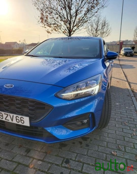 2020' Ford Focus St--Line photo #1