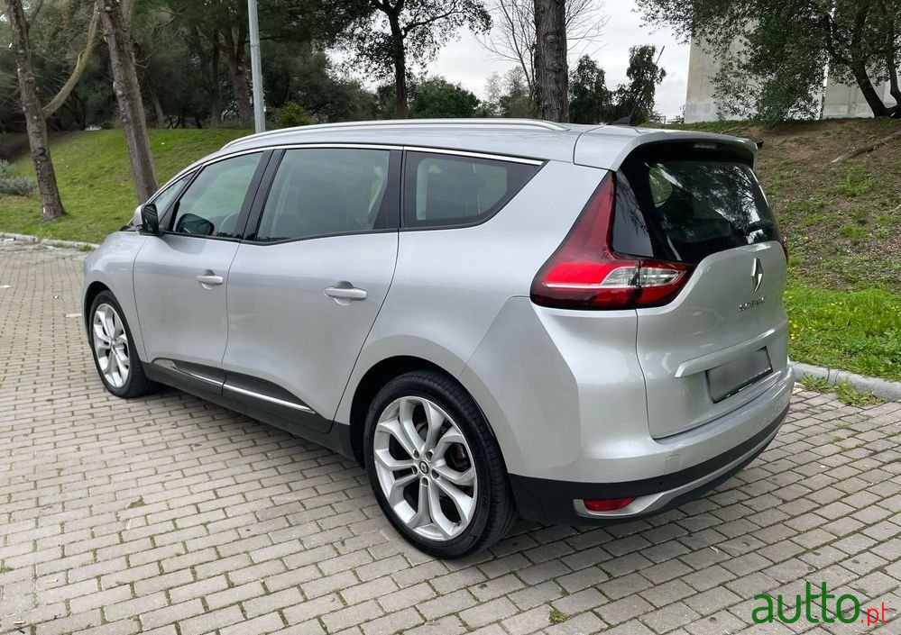 2018' Renault Grand Scenic photo #3