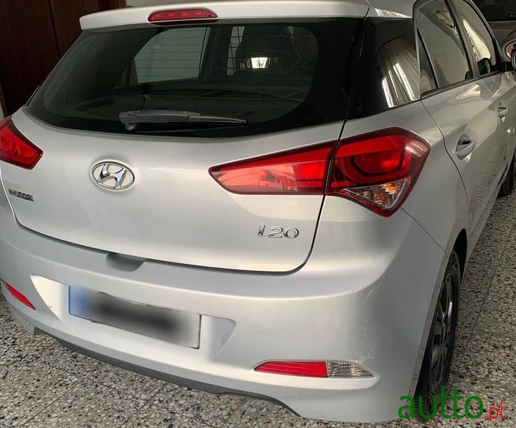 2017' Hyundai i20 1.1 Crdi Access photo #4