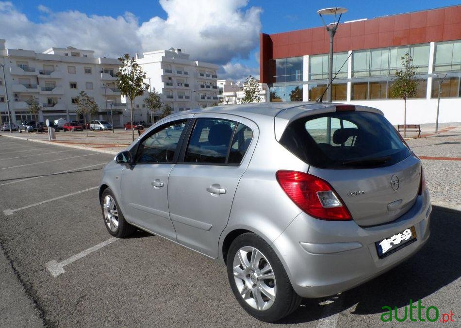 2007' Opel Corsa 1.2 Cosmo photo #2