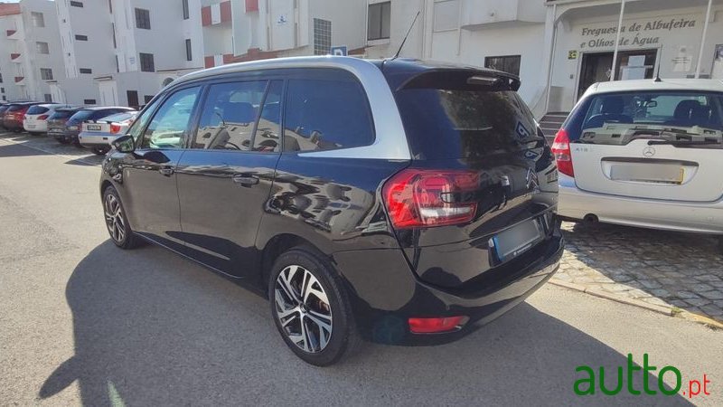 2022' Citroen Grand C4 SpaceTourer photo #2