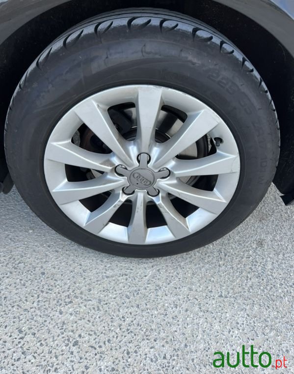 2016' Audi A6 Avant photo #5